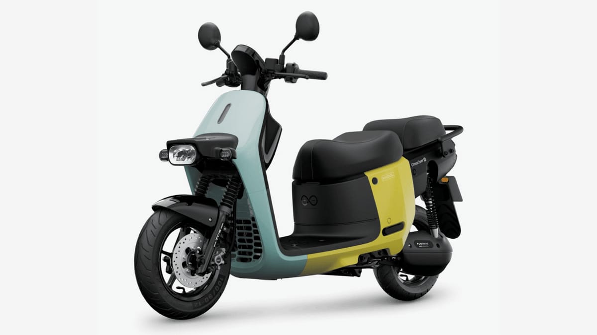 Gogoro Plus