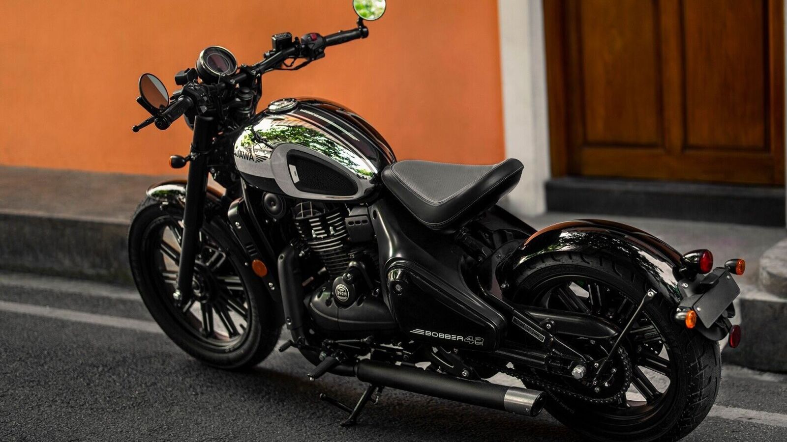 New Jawa 42 Bobber