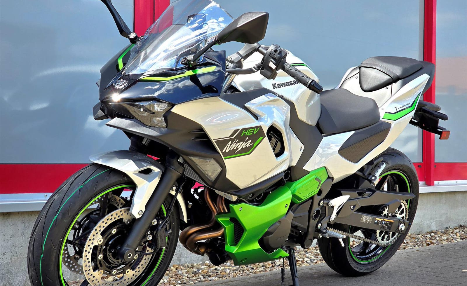 Kawasaki Ninja 7 Hybrid