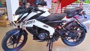 अपने धाकड़ अंदाज में मां के लाडलो की पहली पसंद बनी, Bajaj Pulsar NS160 बाइक