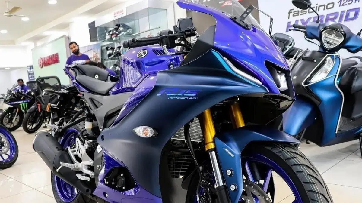 Yamaha R15