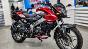 शानदार माइलेज के साथ युवाओ के दिलों मे अपना खास जगह बनाने आया Bajaj Pulsar NS160