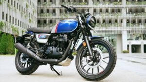 कंटाप फीचर्स और क्लासिक डिजाइन के साथ Royal Enfield से भिड़ने आया Honda CB350RS बाइक