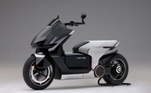 BMW CE 04 जैसी लुक और दमदार परफॉर्मेंस के साथ आ रही Honda EV Urban इलेक्ट्रिक स्कूटर