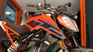 Bajaj की मार्केट खत्म करने, कम कीमत और सपोर्ट Look में आई KTM Duke 200 स्पोर्ट बाइक